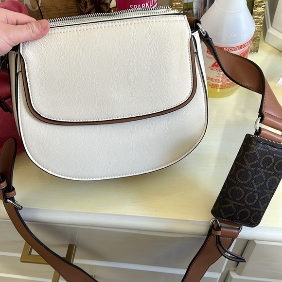 Calvin Klein White and Brown Crossbody Bag - Picture 7 of 7